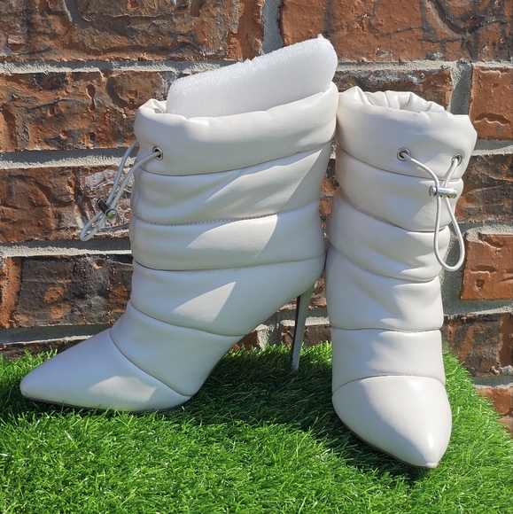 Steve Madden Cloak Puffer Style boot, Women's Size 7.5 - Picture 2 of 10